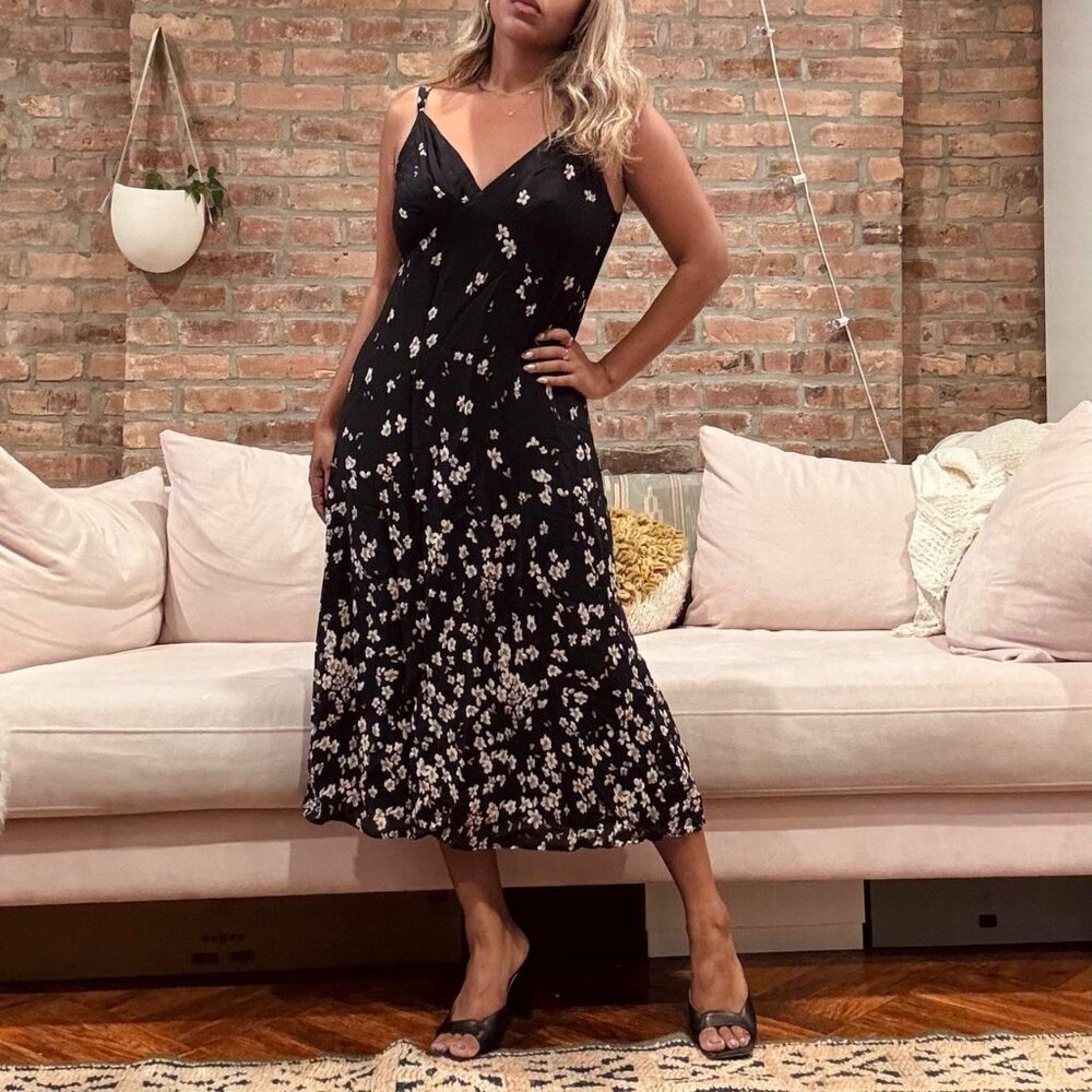 BLACK FLORAL MIDI DRESS